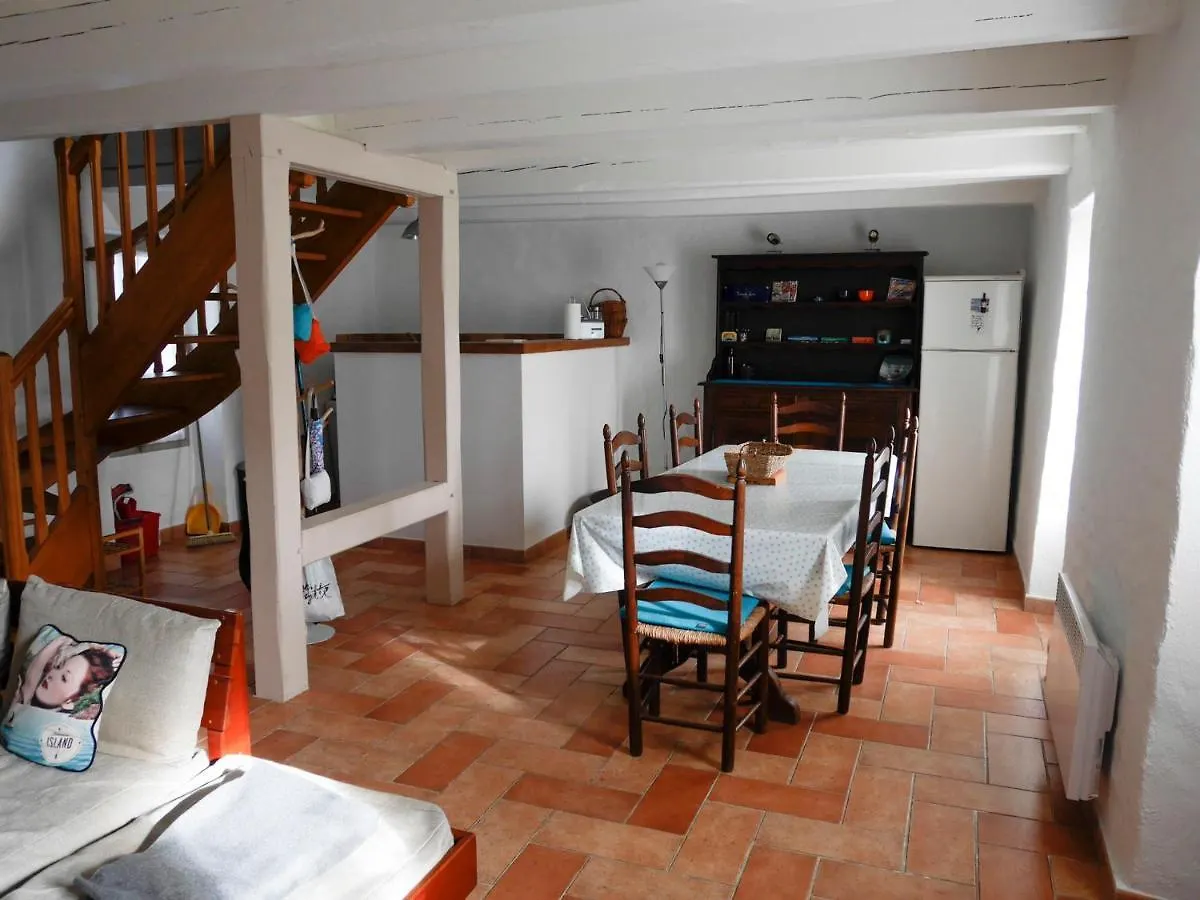 بيت للعطل Charmante Maison En Pierre Avec Jardin A Bangor, A 1500 M De La Plage De Vazen - Fr-1-418-157