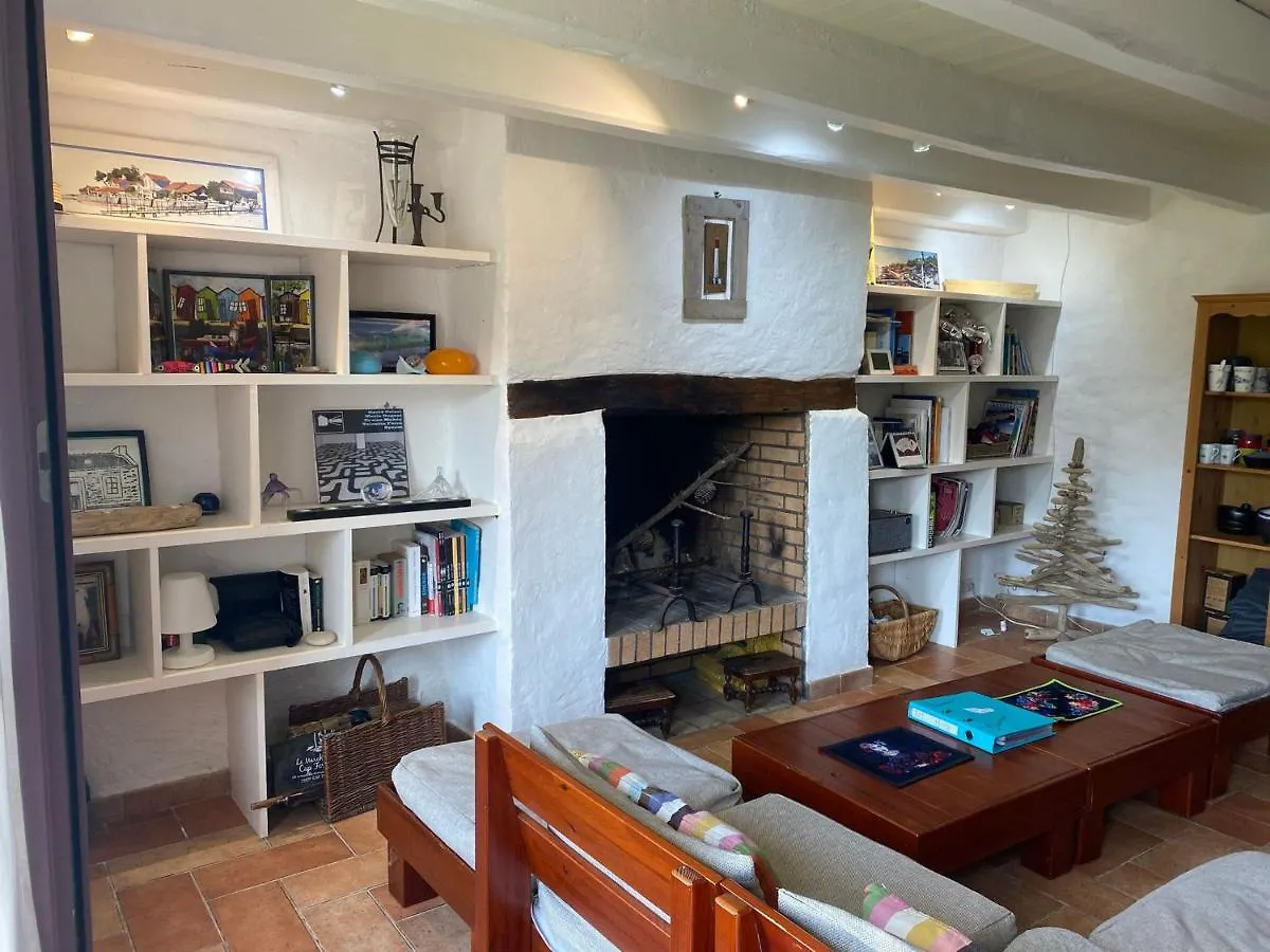 Charmante Maison En Pierre Avec Jardin A Bangor, A 1500 M De La Plage De Vazen - Fr-1-418-157 بيت للعطل Bangor