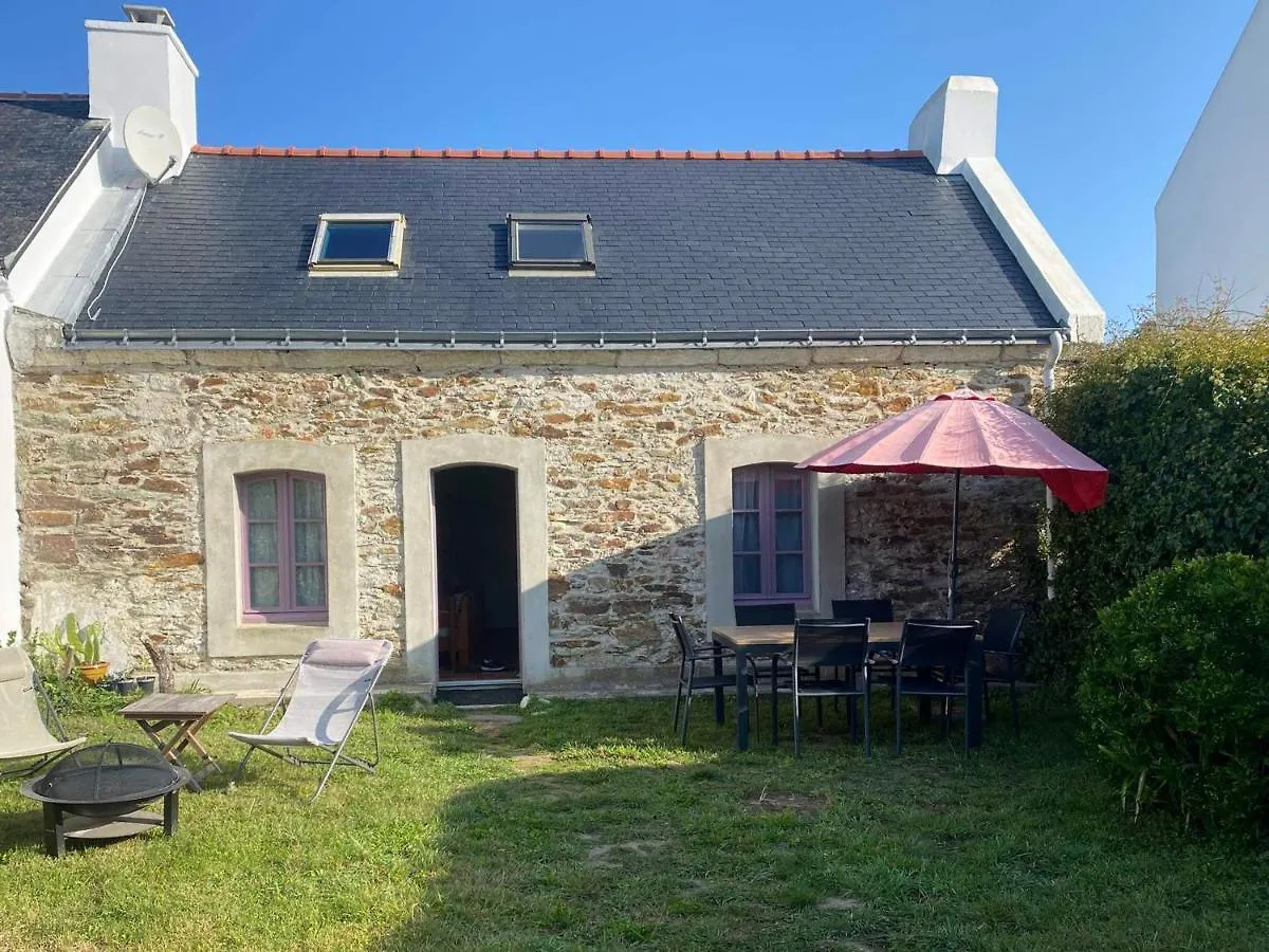 Charmante Maison En Pierre Avec Jardin A Bangor, A 1500 M De La Plage De Vazen - Fr-1-418-157 Bangor